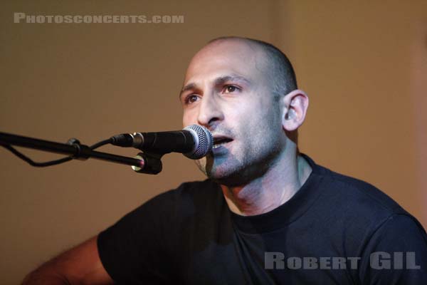 NO ONE IS INNOCENT - 2005-10-28 - PARIS - FNAC Forum - 